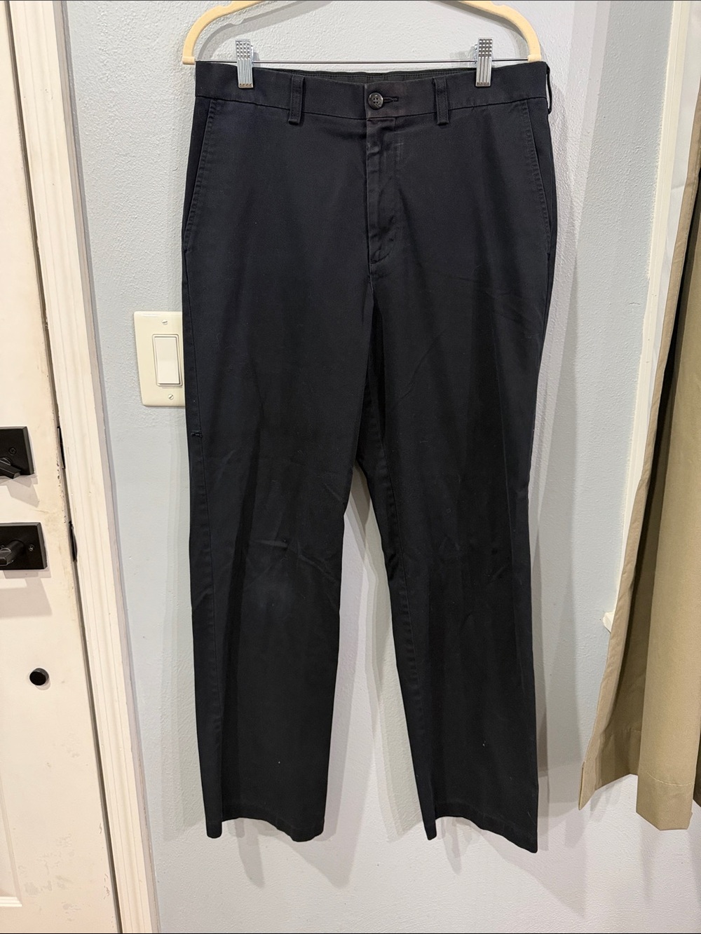 croft & barrow Men's Black Straight-Leg Chinos